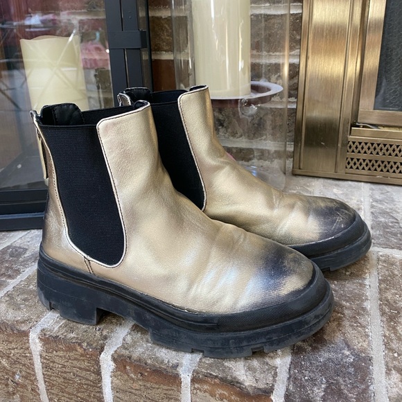 STEVE MADDEN Chelsea Boots Girls Size 4 - Picture 1 of 8